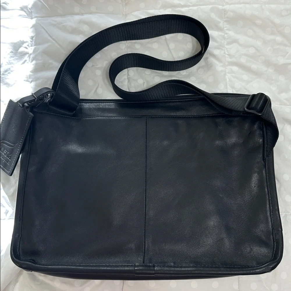 Unisex Tumi Napa Leather Crossbody Bag 92112ch new